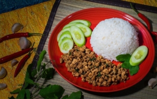 Incredibly Delicious Thai Lunch Specials 2021